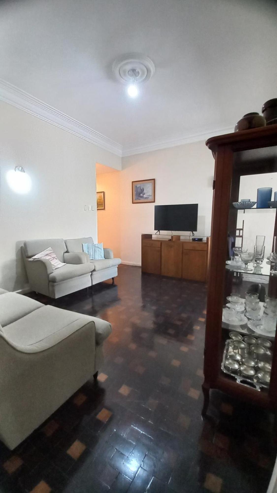 Apartamento Ap Inteiro Duas Quadras Da Praia De Copacabana *